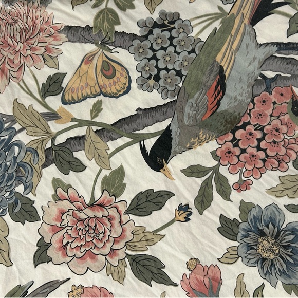 Pottery Barn Bloom Sateen Duvet Cover and 3 Euro shams. - Picture 2 of 10